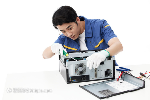 維修工拆解電腦 計(jì)算機(jī)維修的實(shí)戰(zhàn)指南